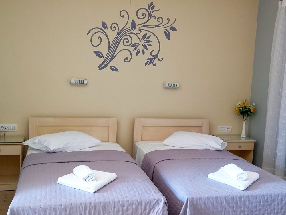 Byron Hotel Argostoli Rooms (3)