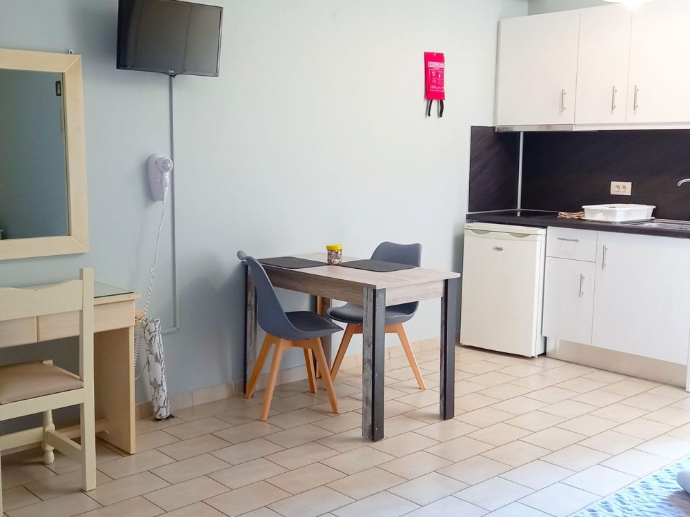 Byron Hotel Argostoli Rooms (4)