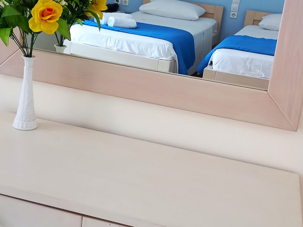 Byron Hotel Argostoli Rooms (9)